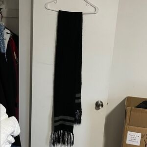 Bluenotes Black and Gray Men's Scarf